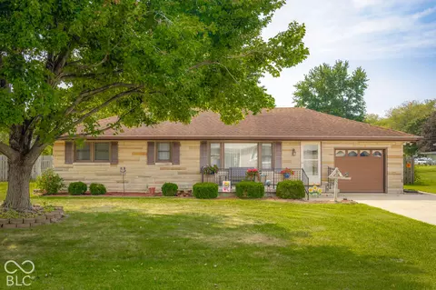 1281 Pearl St, Taylorsville, IN 47280