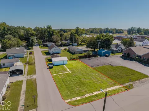 87 N Second St, Scottsburg, IN 47170