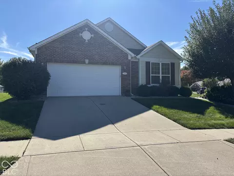 3233 Meridian Meadows Rd, Greenwood, IN 46142
