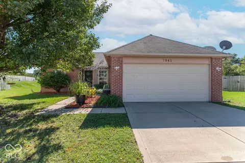 7941 Begonia Ct, Camby, IN 46113