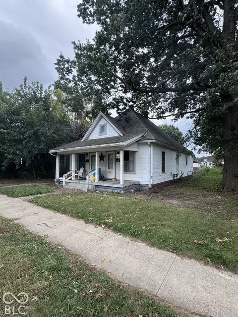 1535 8th Ave, Terre Haute, IN 47804