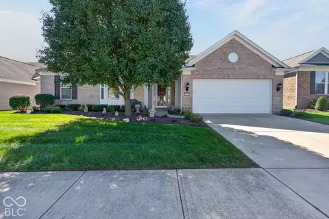 16171 Oakford Trl, Fishers, IN 46037