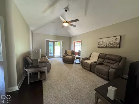 112 Cardinal Ln, Alexandria, IN 46001