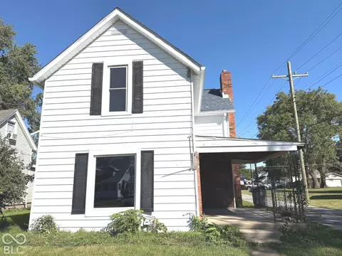 820 W 9th St, Rushville, IN 46173
