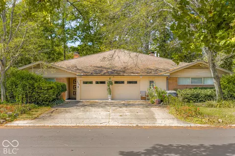 Exterior - 314 Flatrock Dr, Columbus, IN 47201 photo 6 of 6