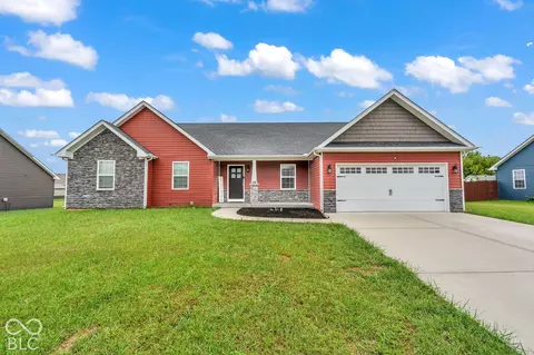 158 Diamond Ln, Crawfordsville, IN 47933