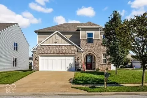 2262 Creekland Crk, Columbus, IN 47201