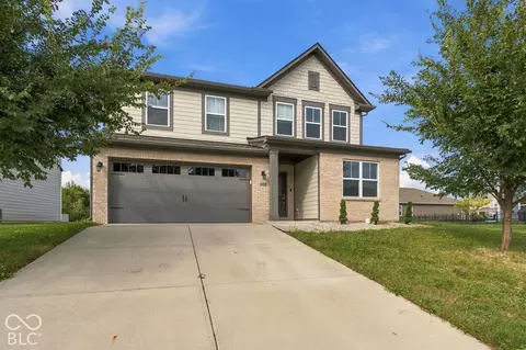 16352 Sedalia Dr, Fishers, IN 46040