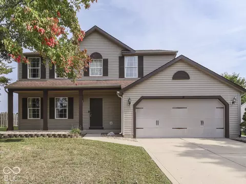 973 Thornwood Dr, Greenwood, IN 46143