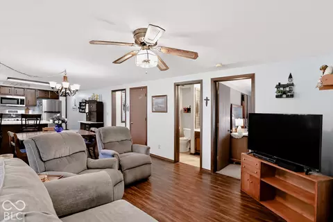 Living - 216 Ann Ave, Pendleton, IN 46064 photo 3 of 3