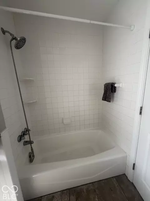 Bath - 256 E Park St, Plainfield, IN 46168 photo 1 of 1