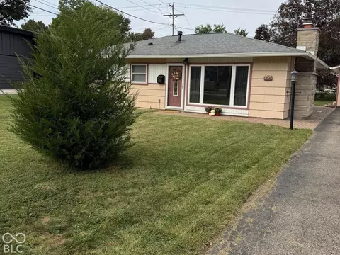 Exterior - 256 E Park St, Plainfield, IN 46168 photo 5 of 5