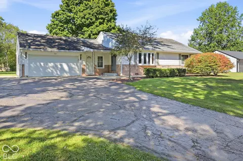 208 West Dr, Fortville, IN 46040