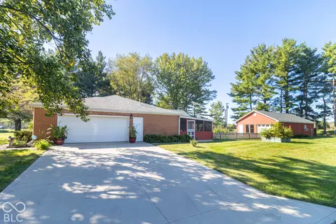 Exterior - 111 Fairfield Ln, Pendleton, IN 46064 photo 12 of 16