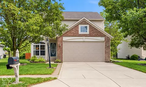 10593 Sienna Dr, Noblesville, IN 46060