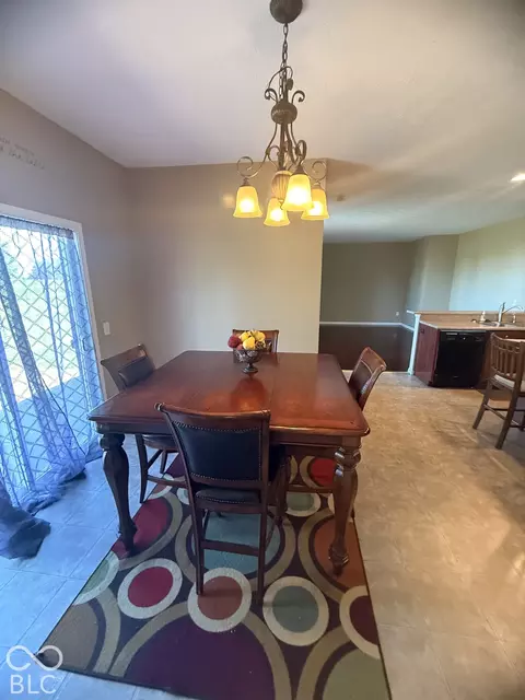 Dining - 1131 Ascalon Ct, Indianapolis, IN 46239 photo 3 of 4