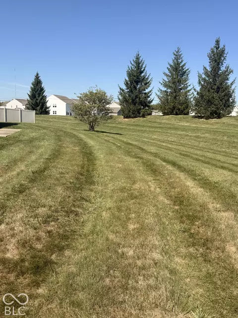 Exterior - 1131 Ascalon Ct, Indianapolis, IN 46239 photo 3 of 9