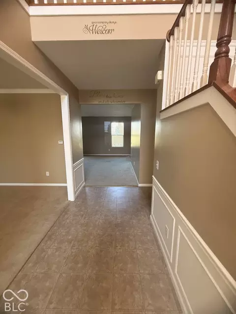 Entry Way - 1131 Ascalon Ct, Indianapolis, IN 46239 photo 3 of 21
