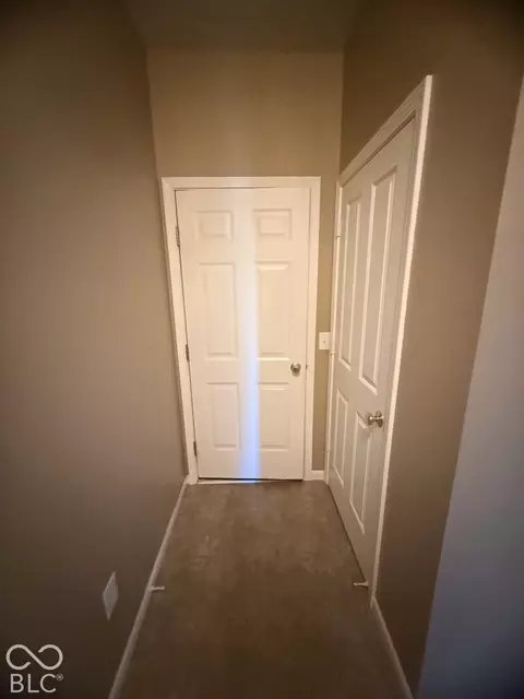 Entry Way - 1131 Ascalon Ct, Indianapolis, IN 46239 photo 11 of 21