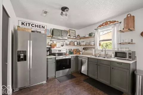 Kitchen - 8357 S Firefly Dr, Pendleton, IN 46064 photo 1 of 2