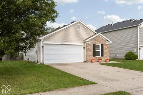 Exterior - 8357 S Firefly Dr, Pendleton, IN 46064 photo 3 of 8