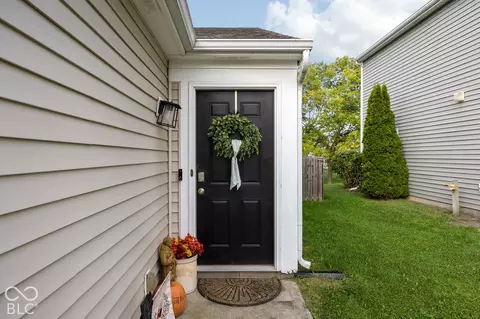 Entry Way - 8357 S Firefly Dr, Pendleton, IN 46064 photo 1 of 1
