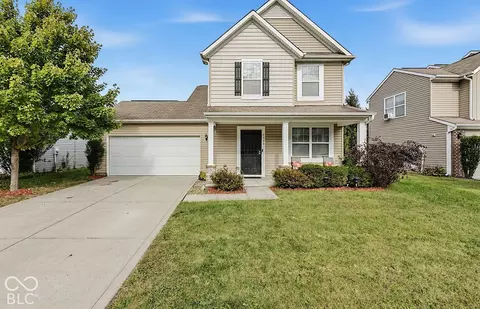4726 Ladywood Cliffs Ct, Indianapolis, IN 46226