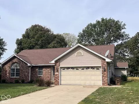 6134 Sloan Vly, Columbus, IN 47203
