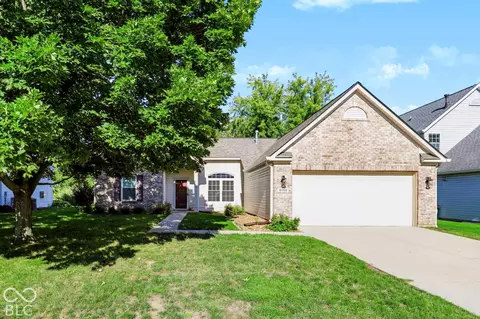 6498 Glenwood Trce, Zionsville, IN 46077
