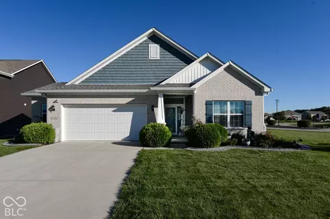 6798 W Wintergreen Ct, Mccordsville, IN 46055