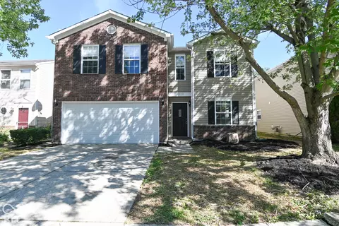 1909 Southernwood Ln, Indianapolis, IN 46231