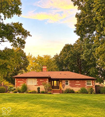 370 W 52nd St, Indianapolis, IN 46208