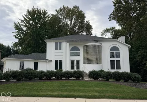 5203 Northwood Dr, Columbus, IN 47201