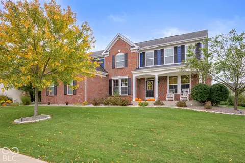 5810 Cherokee Dr, Bargersville, IN 46106
