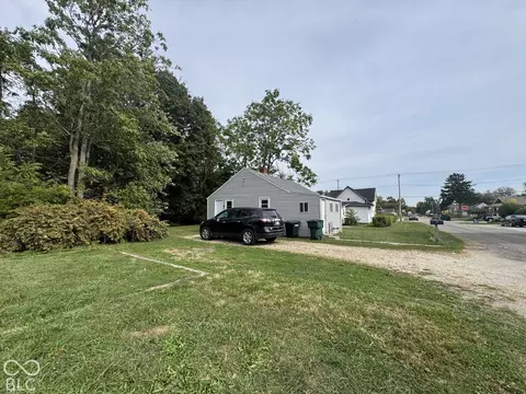 1114 E 6th St, Muncie, IN 47302 photo 4