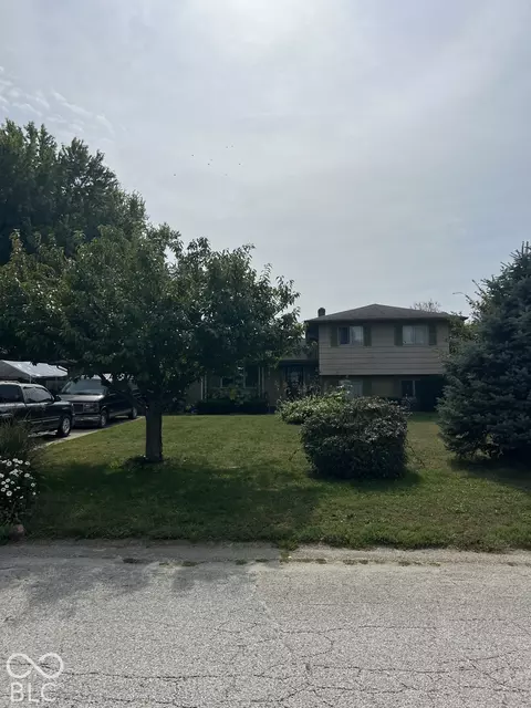 3959 Viewside Dr, Indianapolis, IN 46221