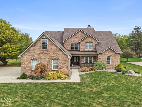 5976 E Holes Crossing Dr, Crawfordsville, IN 47933