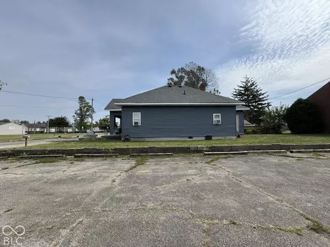 903 E 5th, Muncie, IN 47302 photo 2