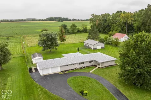 987 W Stones Crossing Rd, Greenwood, IN 46143
