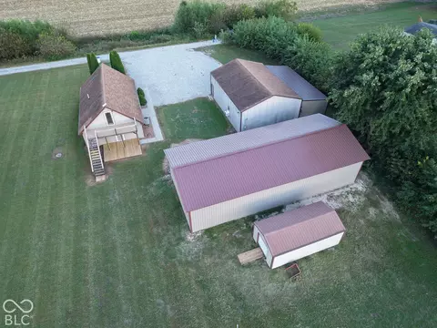 8041 S Crows Foot Pl, Terre Haute, IN 47802