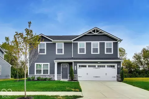 2289 Holiday Creek Dr, Whitestown, IN 46075