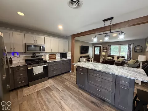 Kitchen - 302 Marion Blvd, Covington, IN 47932 photo 1 of 5