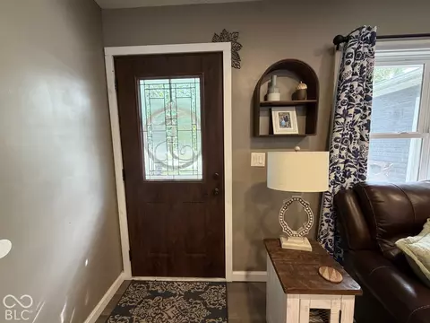 Entry Way - 302 Marion Blvd, Covington, IN 47932 photo 1 of 2