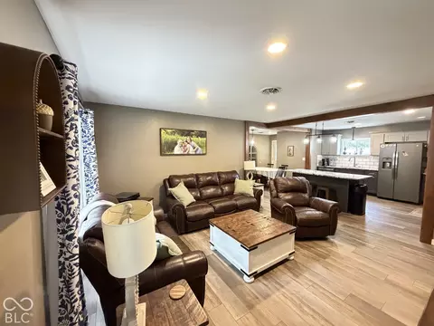 Living - 302 Marion Blvd, Covington, IN 47932 photo 3 of 3