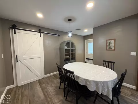 Dining - 302 Marion Blvd, Covington, IN 47932 photo 2 of 2