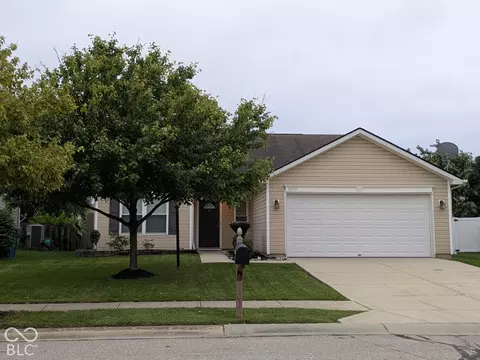 12501 Old Pond Rd, Noblesville, IN 46060
