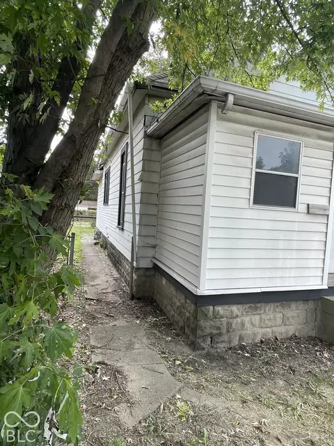 Exterior - 3511 E 10th St, Indianapolis, IN 46201 photo 1 of 2