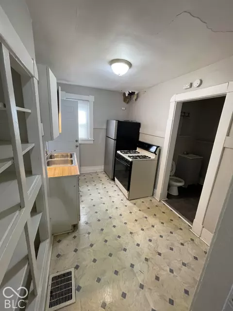 Kitchen - 3511 E 10th St, Indianapolis, IN 46201 photo 1 of 3