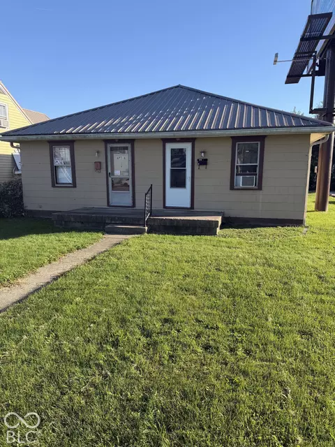 5 W 38th St, Anderson, IN 46013