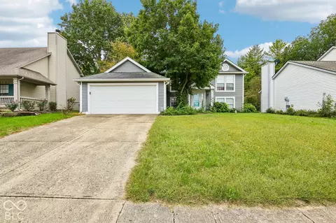 1565 Chase Blvd, Greenwood, IN 46142